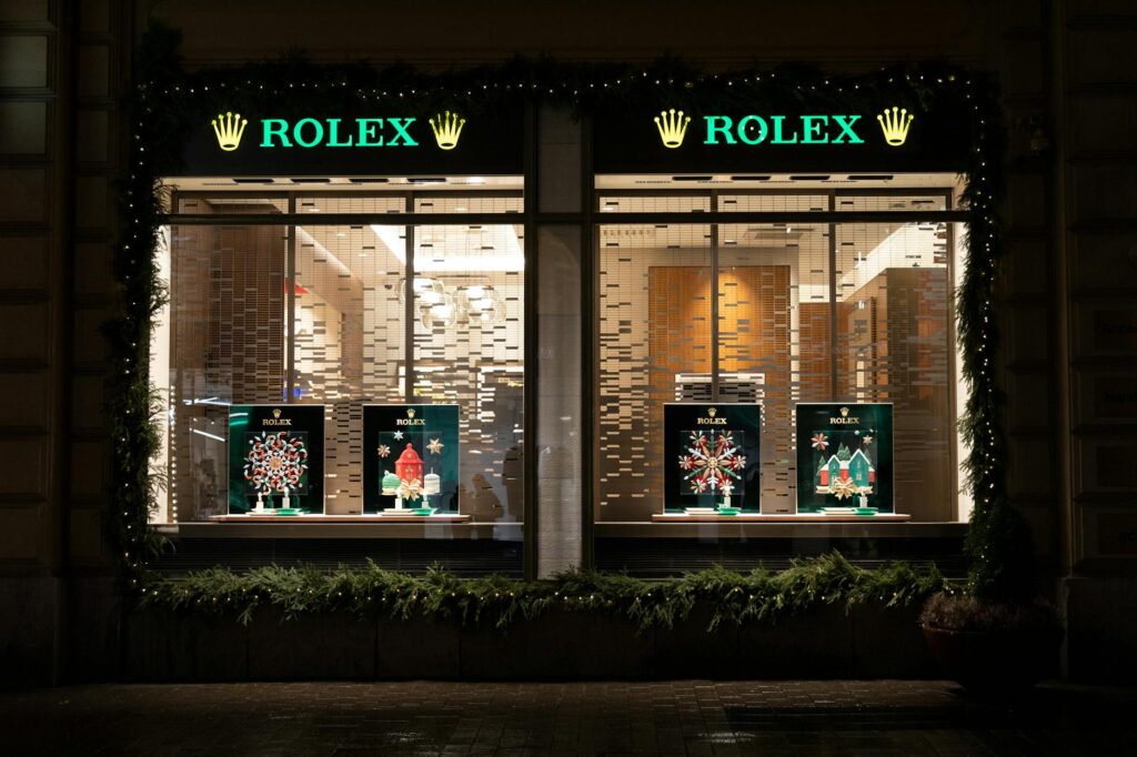 Shopping Near Rolex Orchard Singapore: Luxury Brands and Hidden Gems