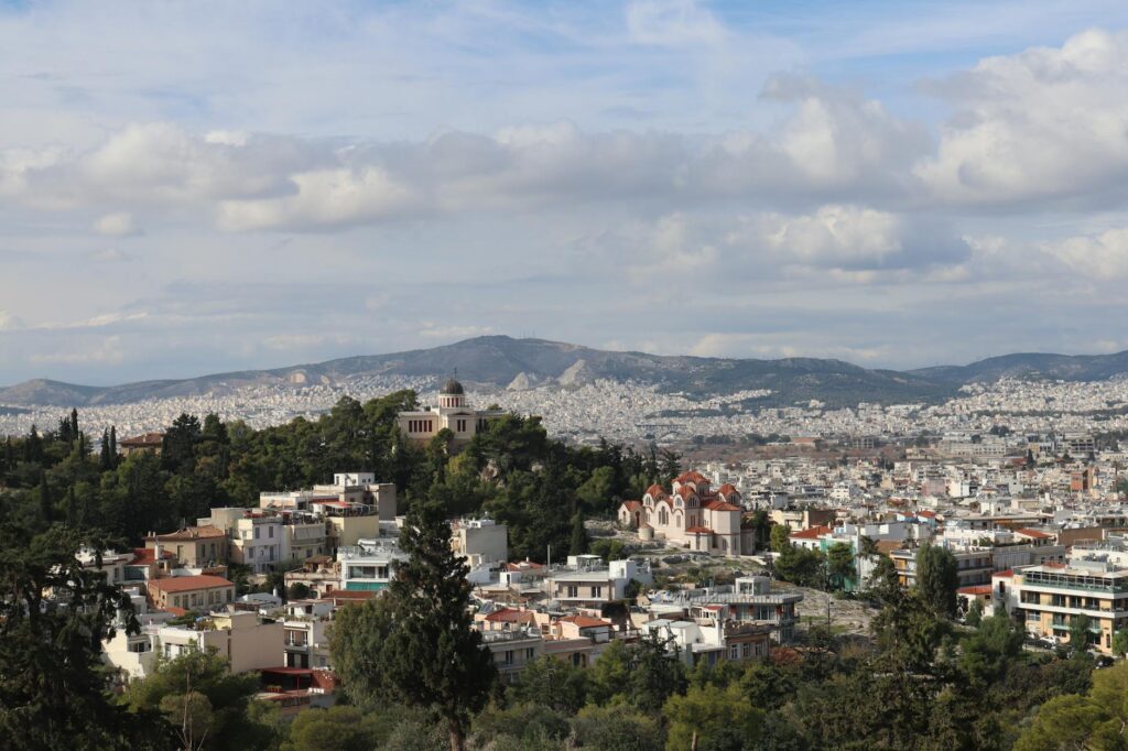 Four Seasons Athens Suites: Luxury with a View