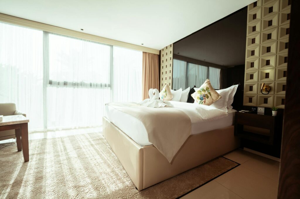 Holiday Inn Express Orchard Singapore Rooms Reviewed