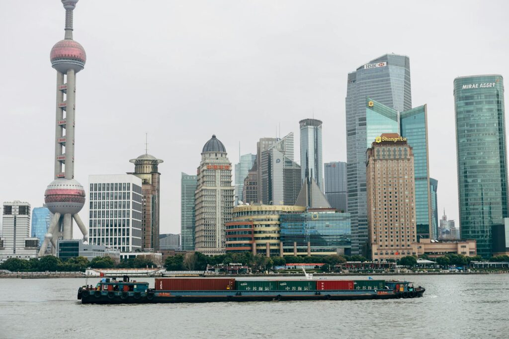 Shangri-La SG vs Orchard Hotels: Which Wins